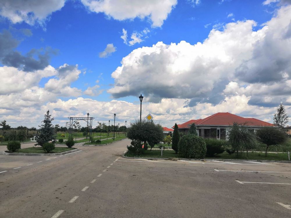 Центральная алея
